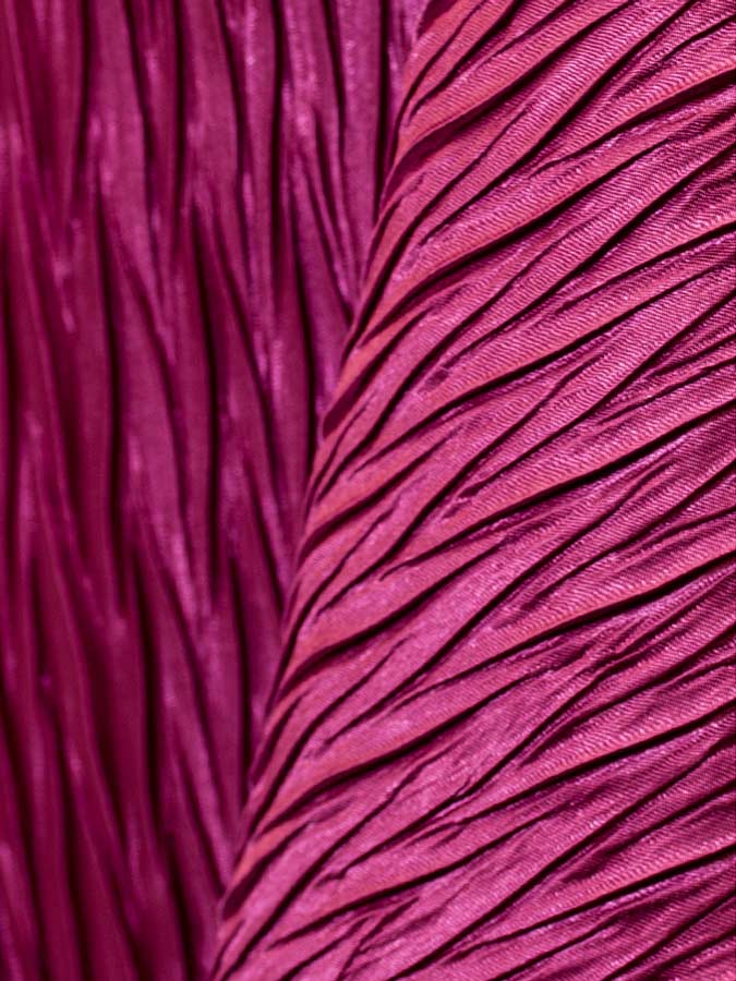 HOT PINK 946