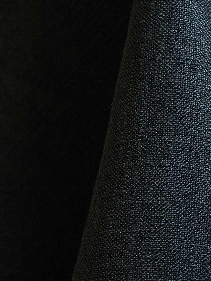 BLACK 843